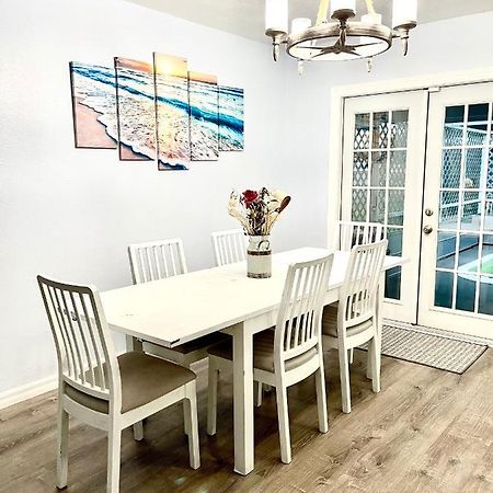 A Cozy Space Coast Retreat Titusville Buitenkant foto
