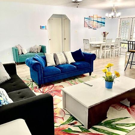 A Cozy Space Coast Retreat Titusville Buitenkant foto