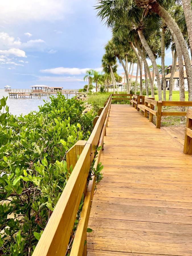 A Cozy Space Coast Retreat Titusville Buitenkant foto