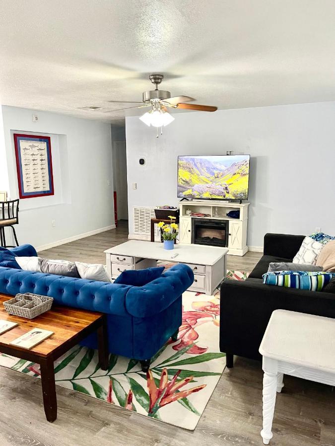 A Cozy Space Coast Retreat Titusville Buitenkant foto