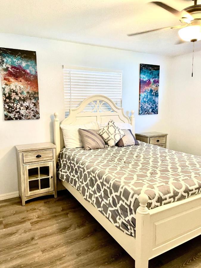 A Cozy Space Coast Retreat Titusville Buitenkant foto